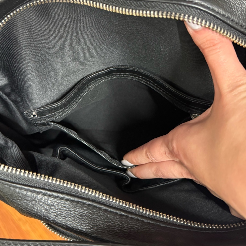 Danier Black Genuine Leather Crossbody Shoulder Bag - Picture 11 of 16
